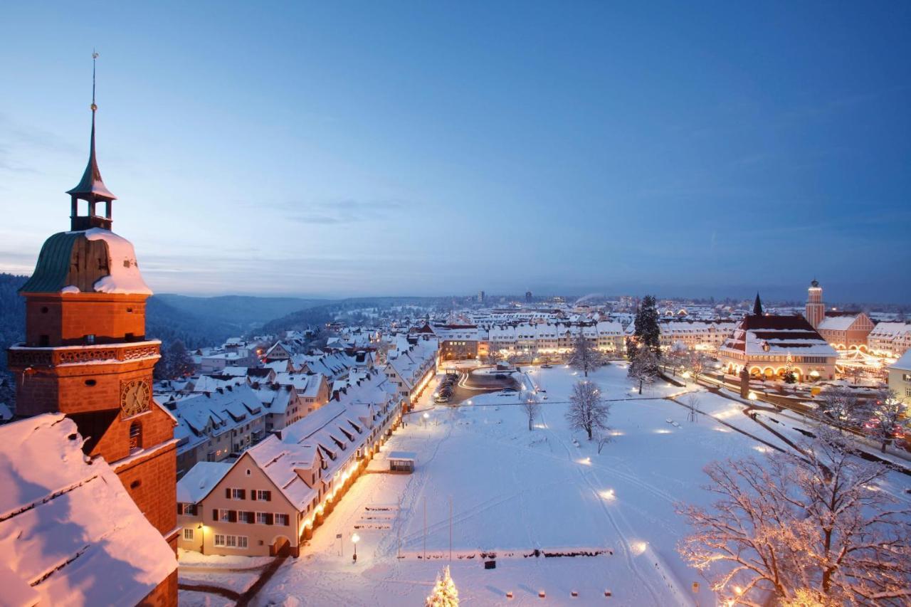 Holiday Am Marktplatz Фройденщат Екстериор снимка